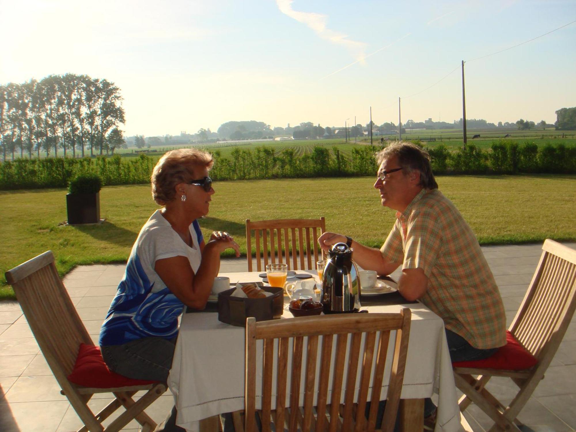B&B Kanegem Onverbloemd Tielt Exterior photo